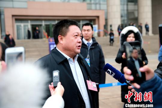 山东两会聚焦工业转型升级 以清洁能源带动绿色发展