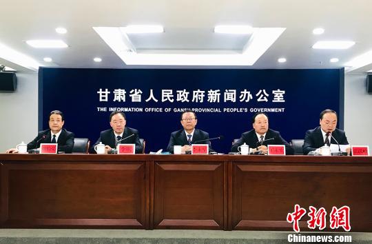 甘肃酒泉6万亩戈壁荒滩“变”良田